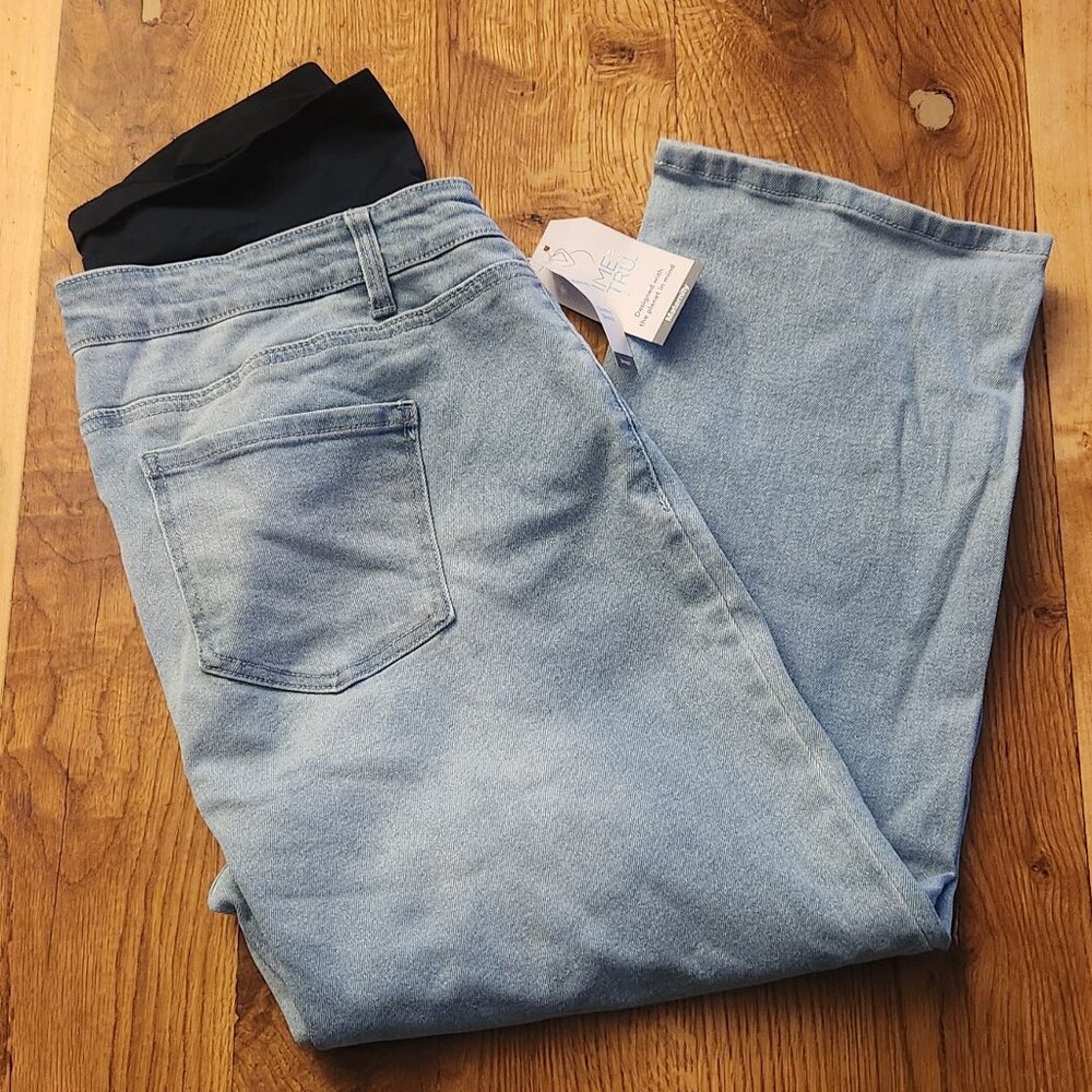 Time and Tru Straight leg Maternity Pants Light wash XXL 20